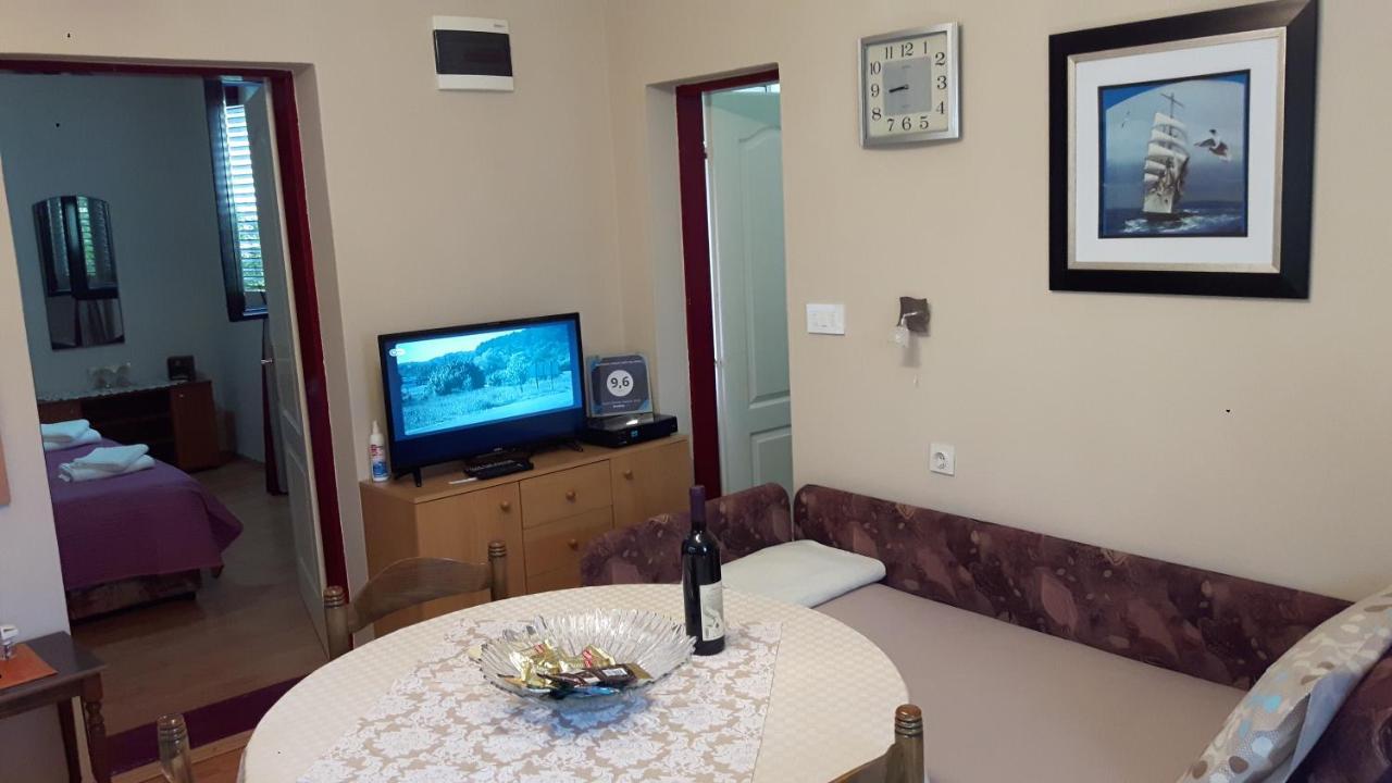 Apartments Penovic Kotor Exterior photo