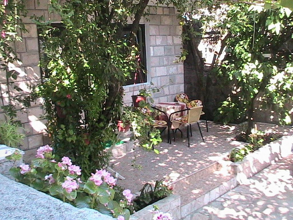 Apartments Penovic Kotor Exterior photo