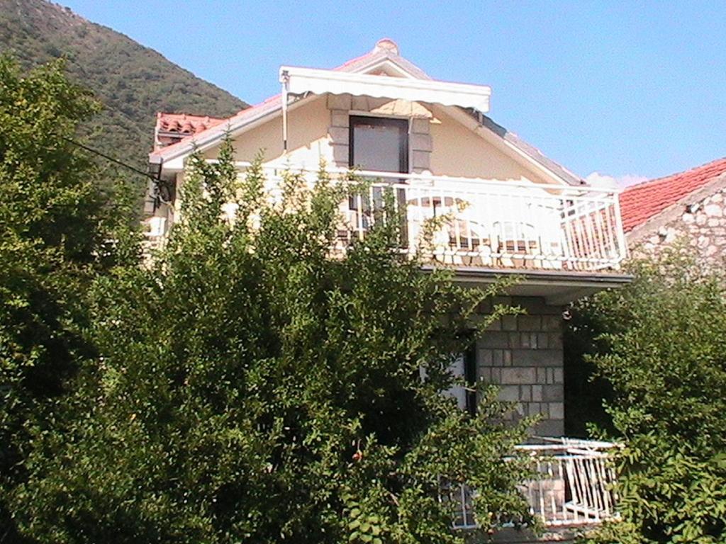 Apartments Penovic Kotor Exterior photo
